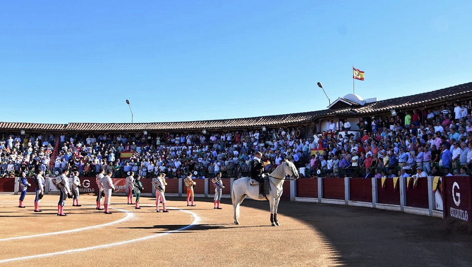 La Plaza De Toros De Guijuelo Cuelga El No Hay Billetes Nueve A Os