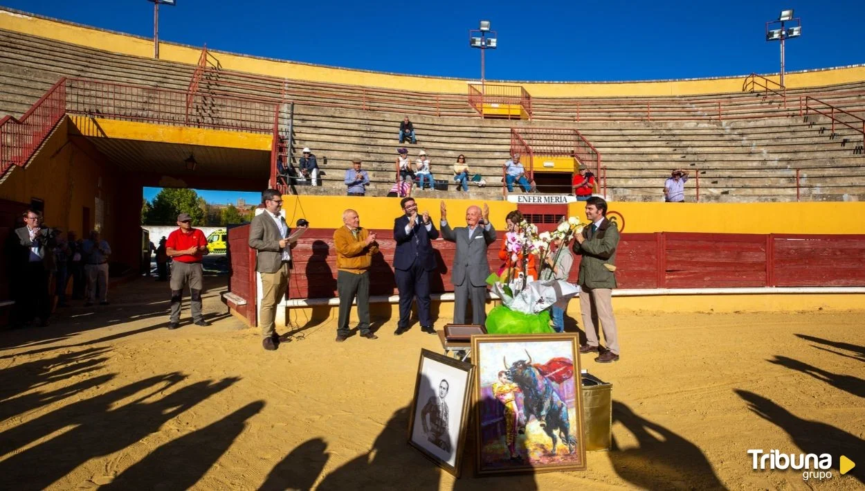 Ricardo Muñoz-Martín / ICAL. Homenaje al diestro Andrés Hernando García