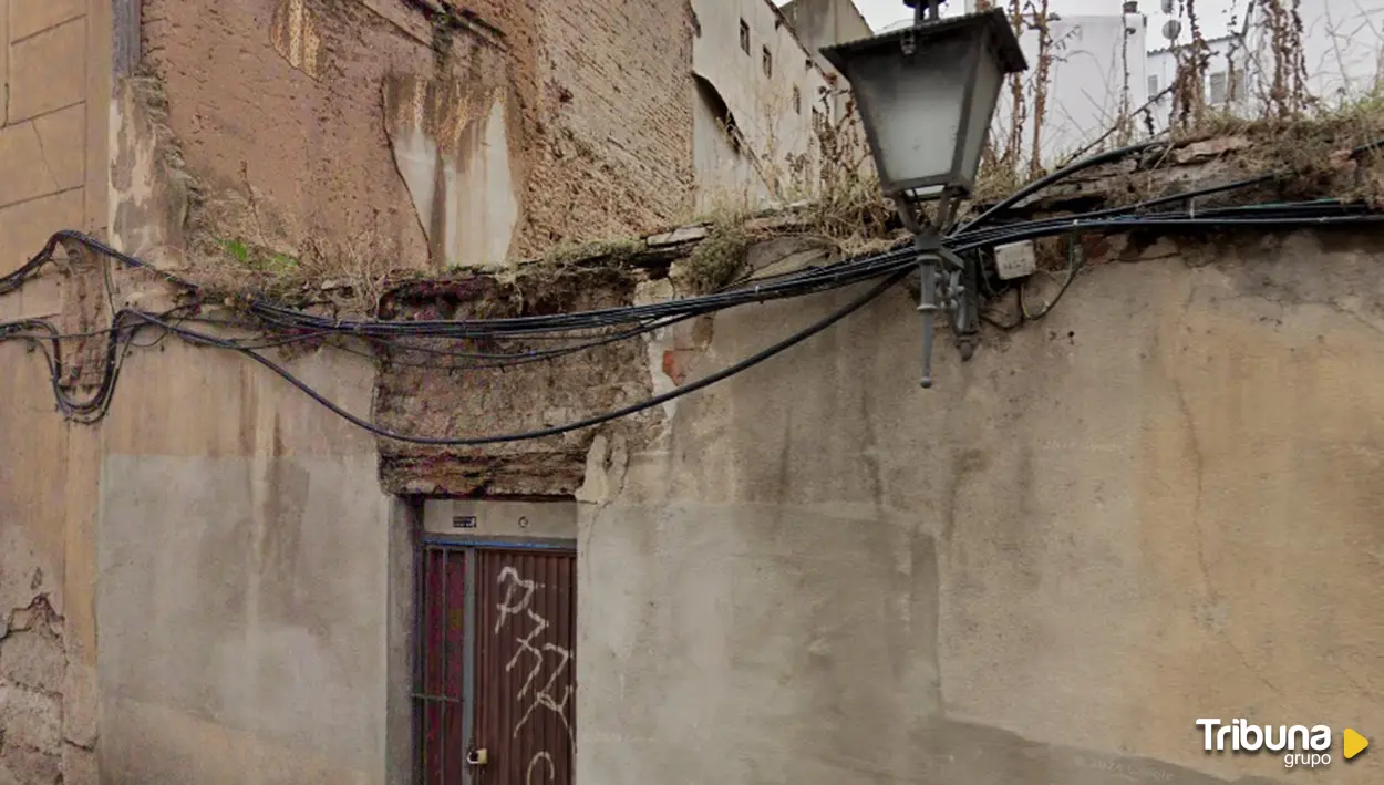 Salamanca endurece las medidas contra el cableado de las fachadas