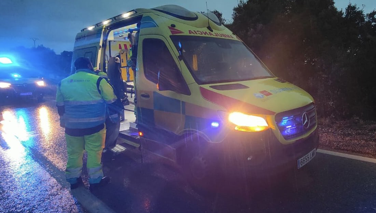 Muere el conductor de un turismo tras salirse de la vía en la M-235, a la altura de Los Santos de la Humosa
