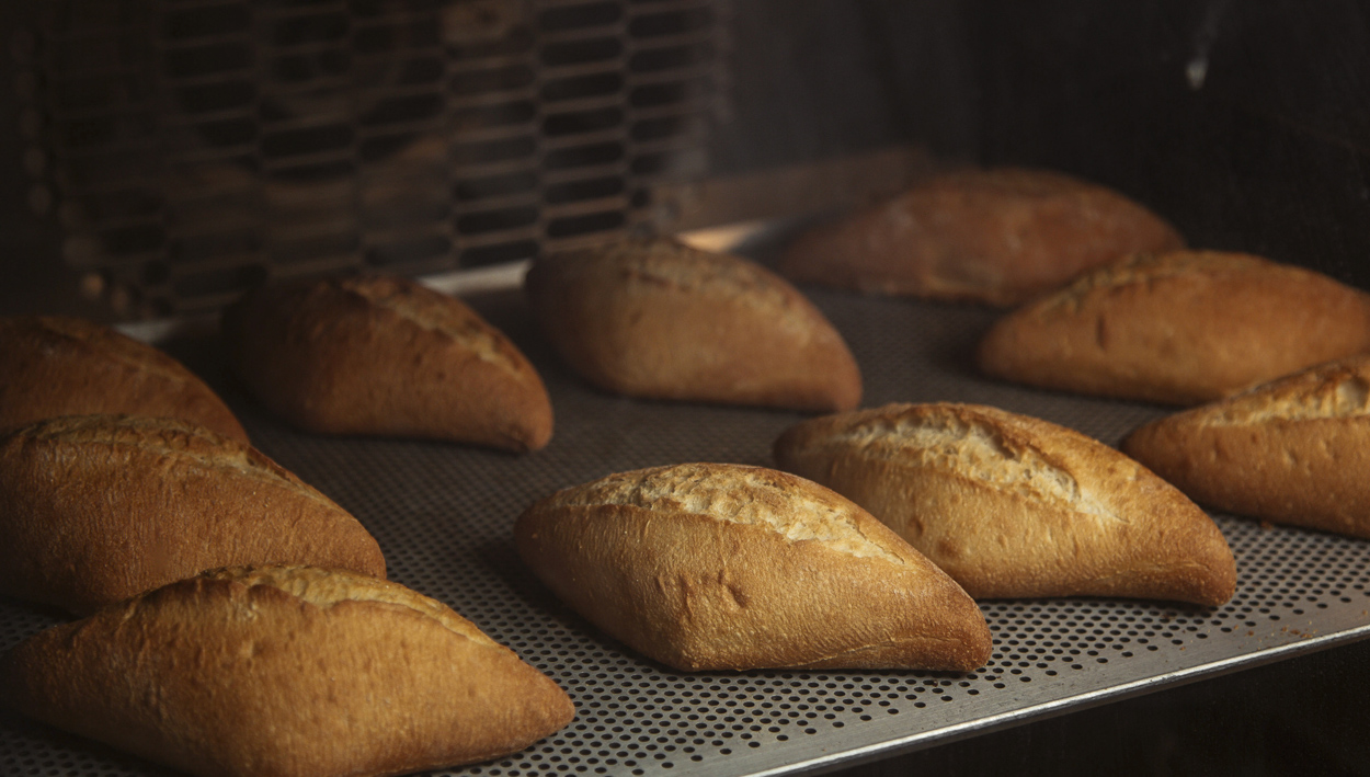 Pan hecho en prisión: el taller de panadería de la cárcel de Soria ya surte también a Logroño