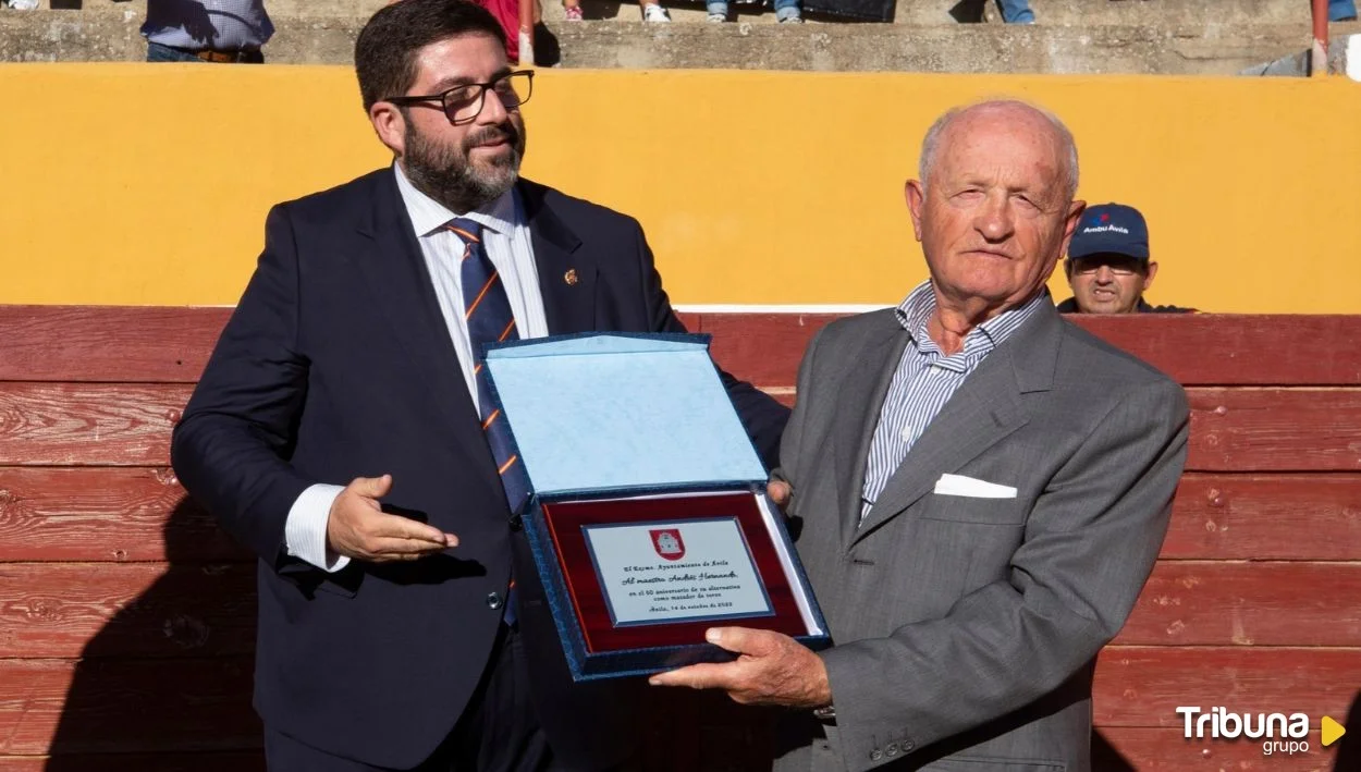 Ricardo Muñoz-Martín / ICAL. Homenaje al diestro Andrés Hernando García