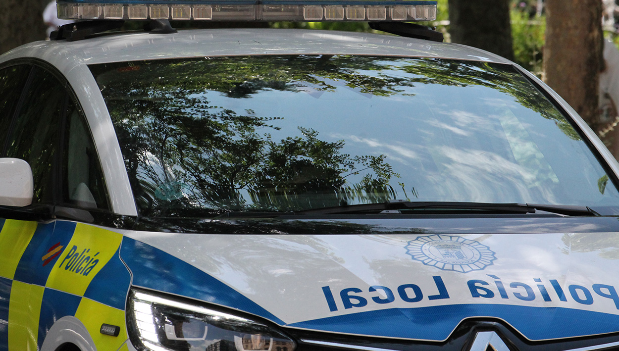 Conducía una moto sin carnet y acaba investigado tras una peligrosa maniobra en Salamanca