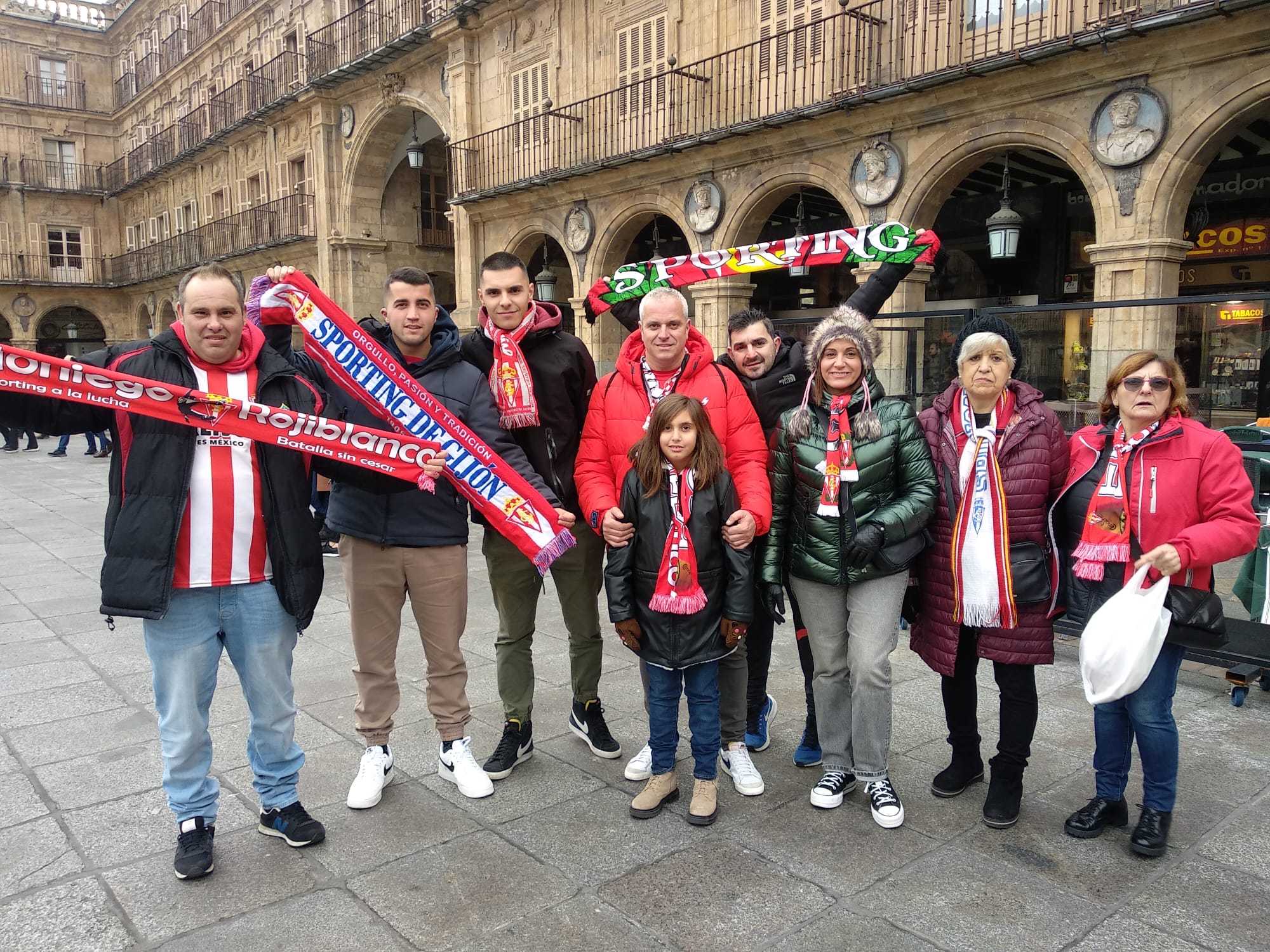 Unionistas - Sporting Gijón en directo: una chilena de Camus pone